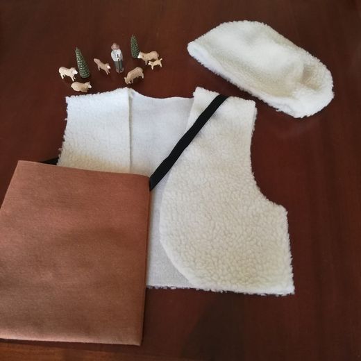 ECONOMIC Children's Costume for Pastor or Pastoret!