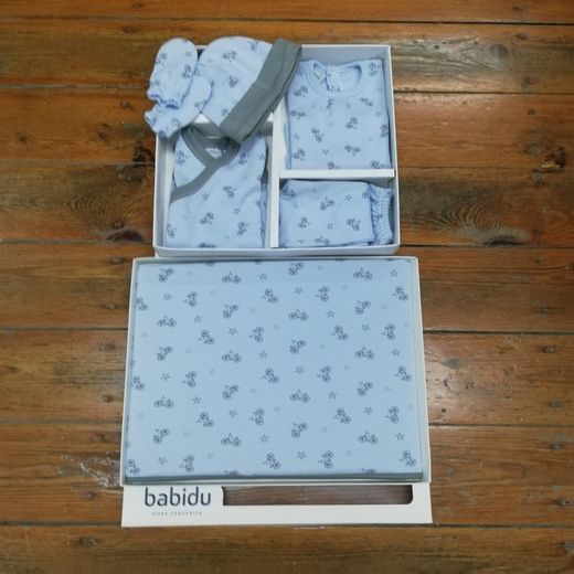 First Wear Clothes Gift Pack + Babidu Cotton Swaddling