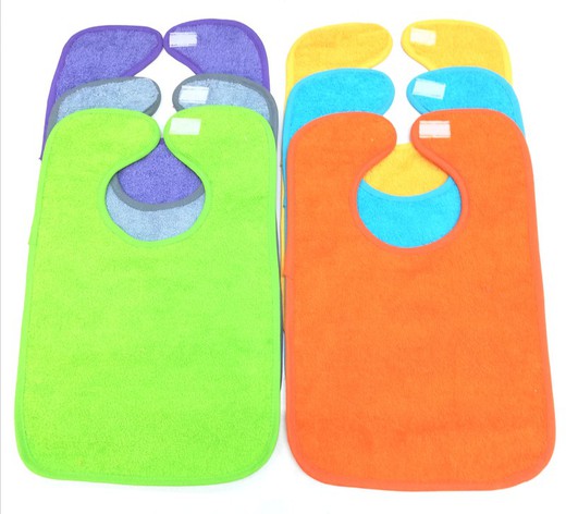 Pack of 6 terry cloth bibs with velcro and waterproof 38x26 cm 98997