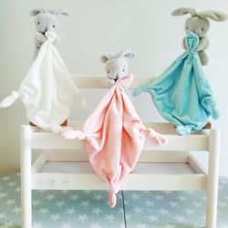 Doudou bunny rattle dudú 660 artesavi