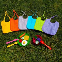 Pack de 6 unidades 24x21 cm babero de rizo plastificado con tira 97866